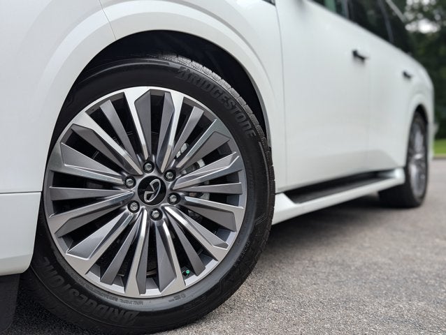 2025 INFINITI QX80 SENSORY