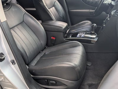 2017 INFINITI QX70 AWD