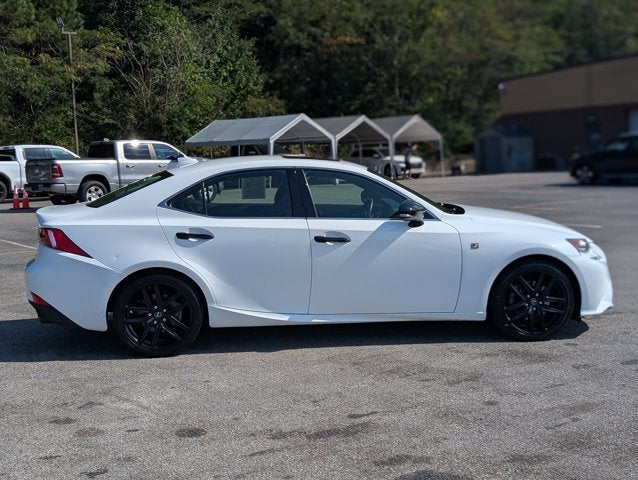 2015 Lexus IS 250 Crafted Line