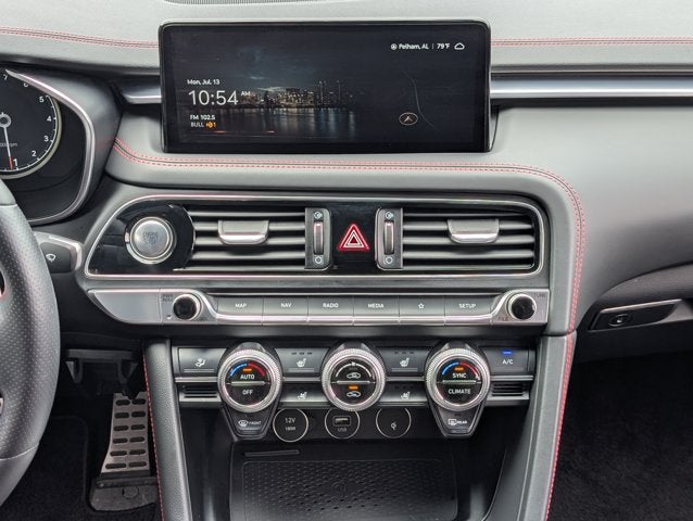 2023 Genesis G70 2.0T
