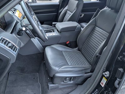 2023 Land Rover Discovery Metropolitan Edition