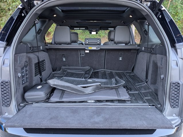 2023 Land Rover Discovery Metropolitan Edition