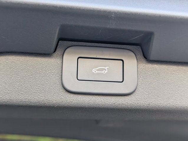 2023 Land Rover Discovery Metropolitan Edition