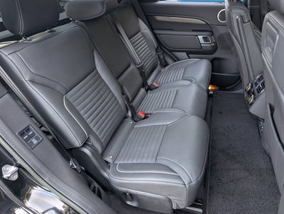 2023 Land Rover Discovery Metropolitan Edition