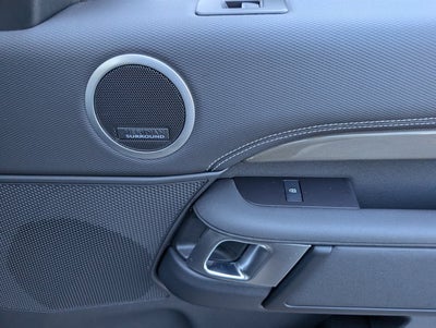 2023 Land Rover Discovery Metropolitan Edition