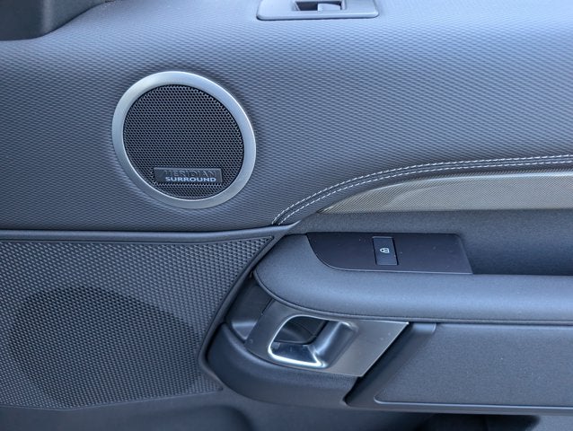 2023 Land Rover Discovery Metropolitan Edition