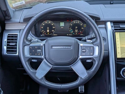 2023 Land Rover Discovery Metropolitan Edition