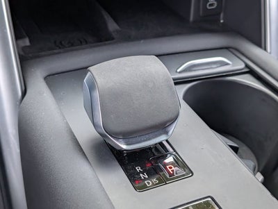 2023 Land Rover Discovery Metropolitan Edition