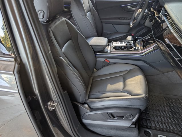 2026 Audi Q7 Premium