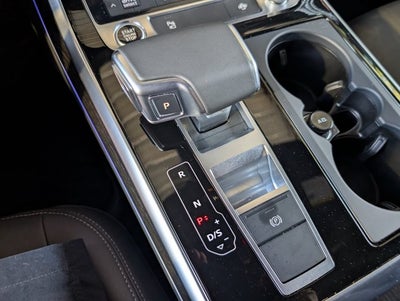 2026 Audi Q7 Premium