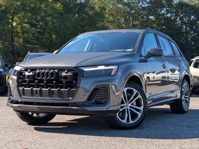 2026 Audi Q7 Premium