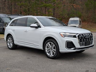 2025 Audi Q7 Premium