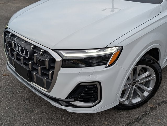 2025 Audi Q7 Premium