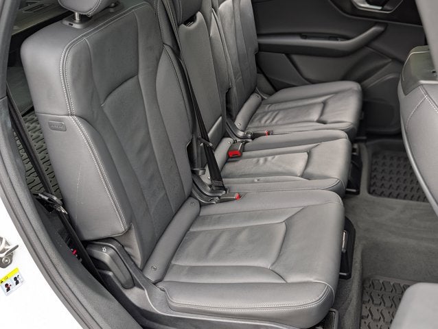 2025 Audi Q7 Premium