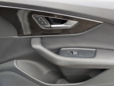 2025 Audi Q7 Premium