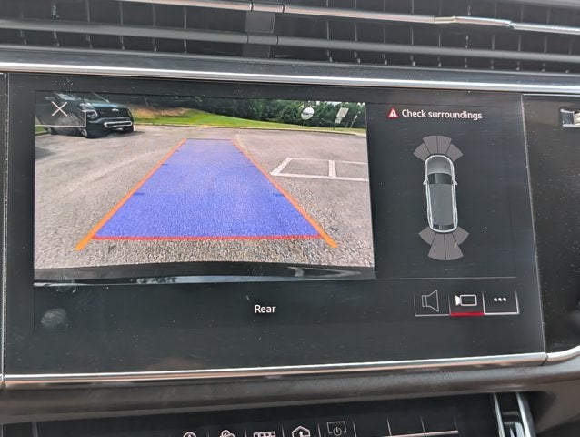 2023 Audi Q8 Premium
