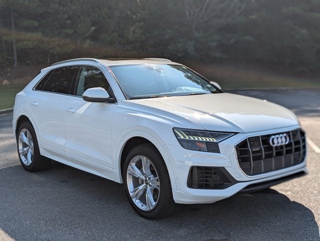 2023 Audi Q8 Premium