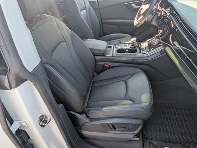2023 Audi Q8 Premium