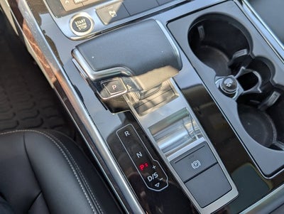 2023 Audi Q8 Premium