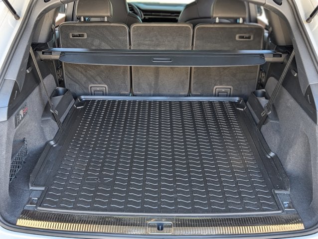 2025 Audi SQ7 Premium Plus