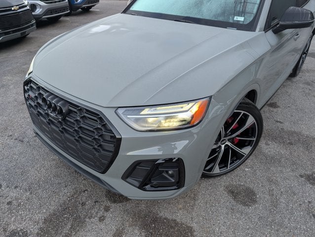 2022 Audi SQ5 Premium Plus