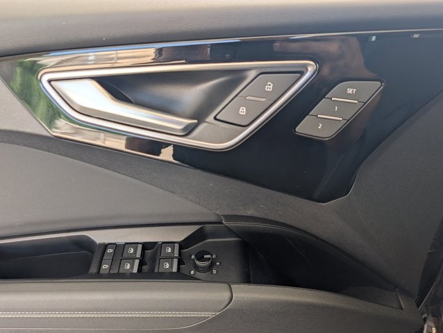 2025 Audi Q4 e-tron Premium Plus