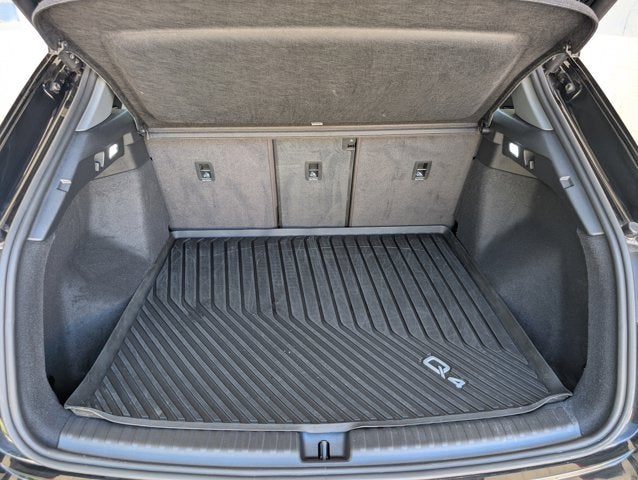 2025 Audi Q4 e-tron Premium Plus