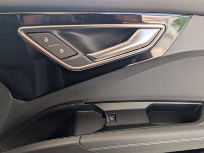 2025 Audi Q4 e-tron Premium Plus