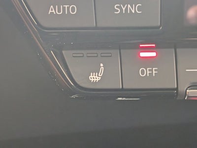 2025 Audi Q4 e-tron Premium Plus