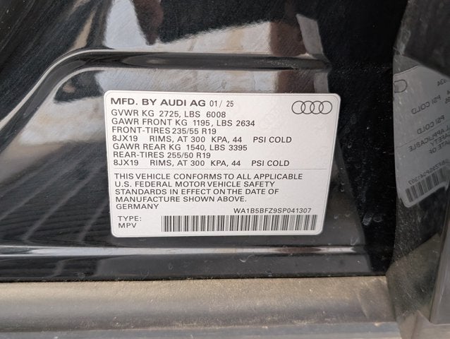 2025 Audi Q4 e-tron Premium Plus
