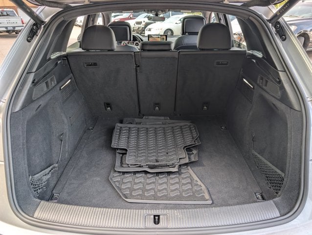 2022 Audi Q5 Premium Plus