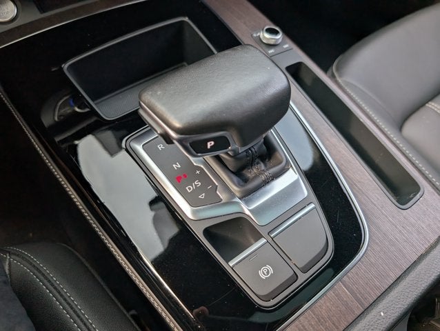 2022 Audi Q5 Premium Plus