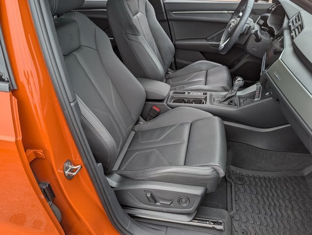 2024 Audi Q3 S line Premium