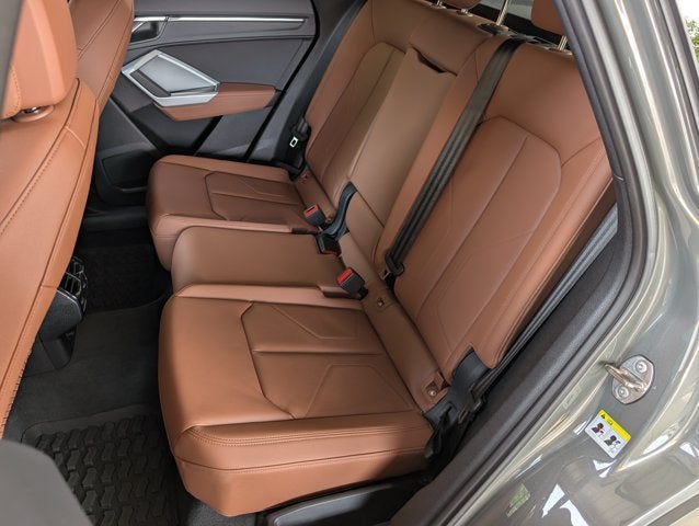 2024 Audi Q3 S line Premium