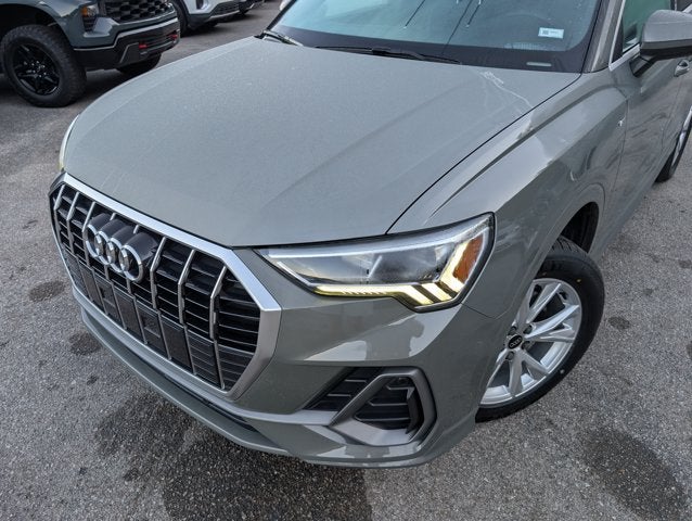2024 Audi Q3 S line Premium
