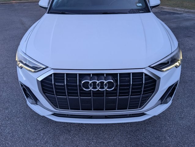 2024 Audi Q3 S line Premium