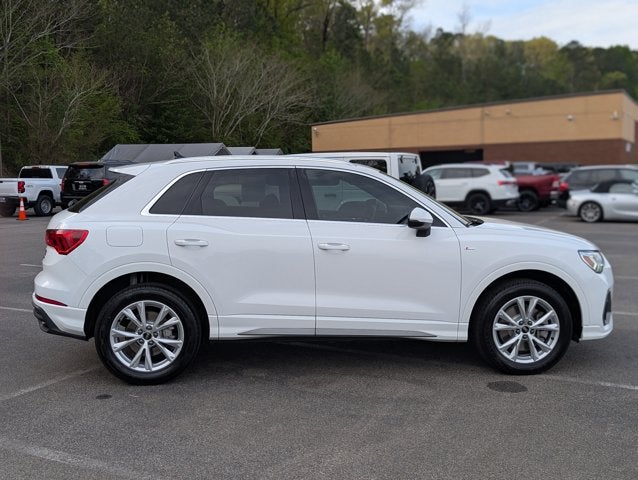 2023 Audi Q3 S line Premium