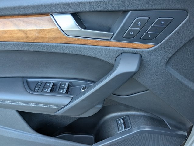 2022 Audi Q5 S line Premium Plus
