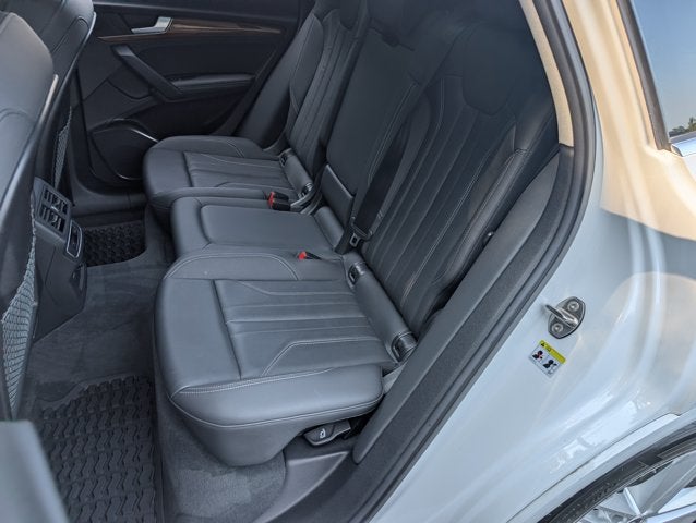 2022 Audi Q5 S line Premium Plus