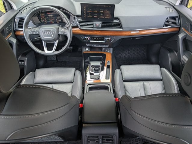2022 Audi Q5 S line Premium Plus