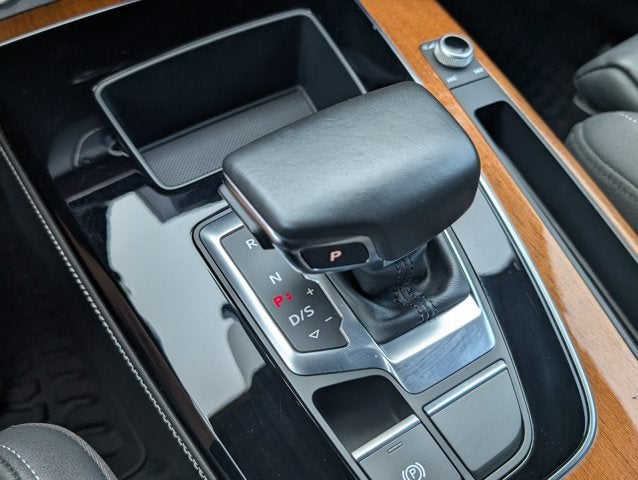 2022 Audi Q5 S line Premium Plus