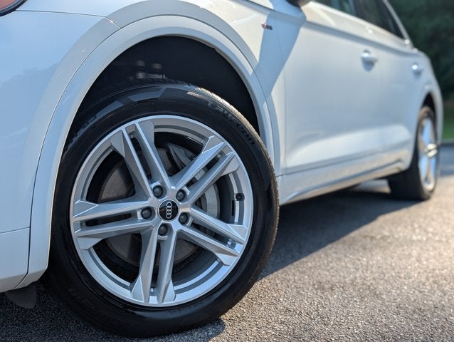 2022 Audi Q5 S line Premium Plus