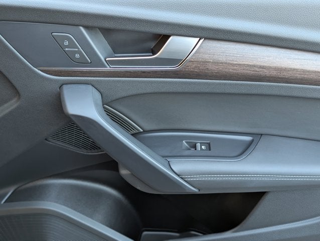 2024 Audi Q5 S line Premium Plus