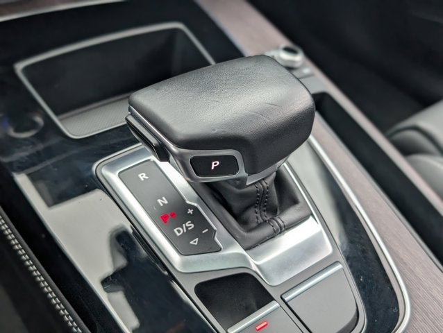 2022 Audi Q5 S line Premium Plus