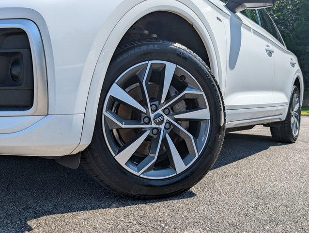 2022 Audi Q5 S line Premium Plus