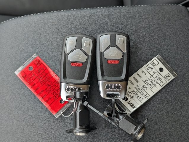 2022 Audi Q5 S line Premium Plus
