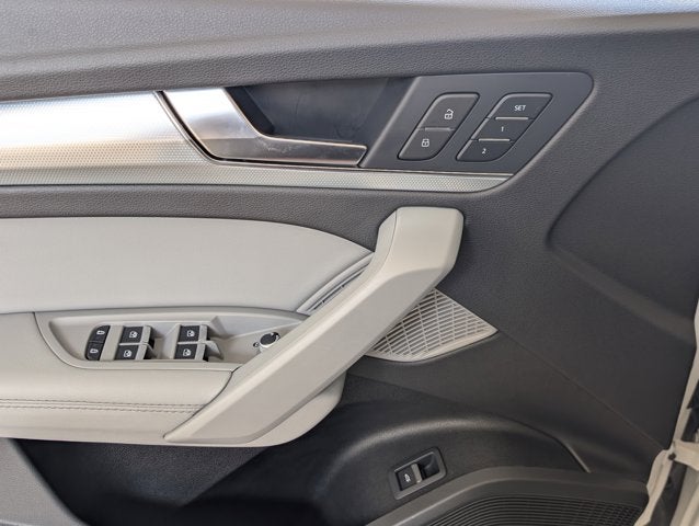 2024 Audi Q5 S line Premium Plus