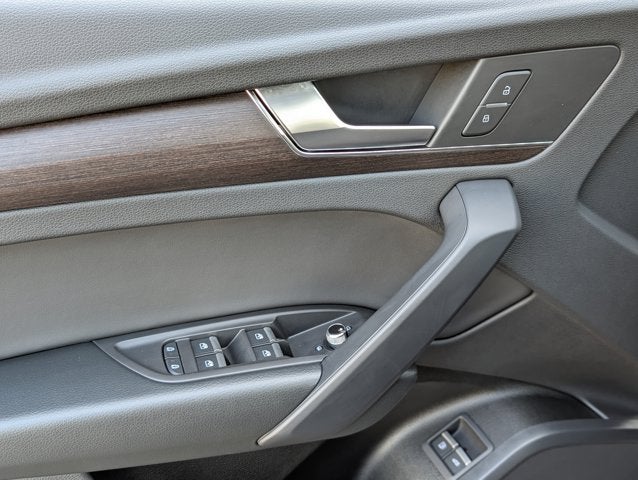 2025 Audi Q5 S line Premium