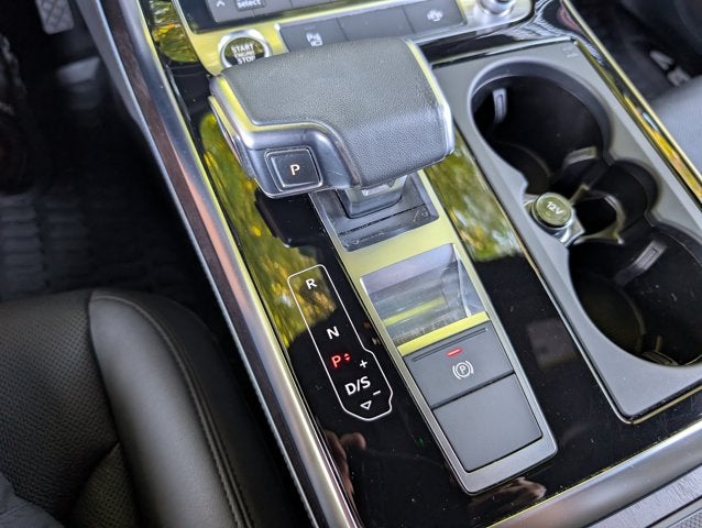 2023 Audi Q7 Premium Plus