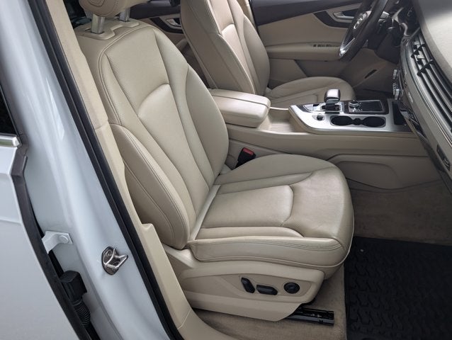 2019 Audi Q7 Premium Plus
